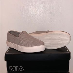 MIA Slip ons